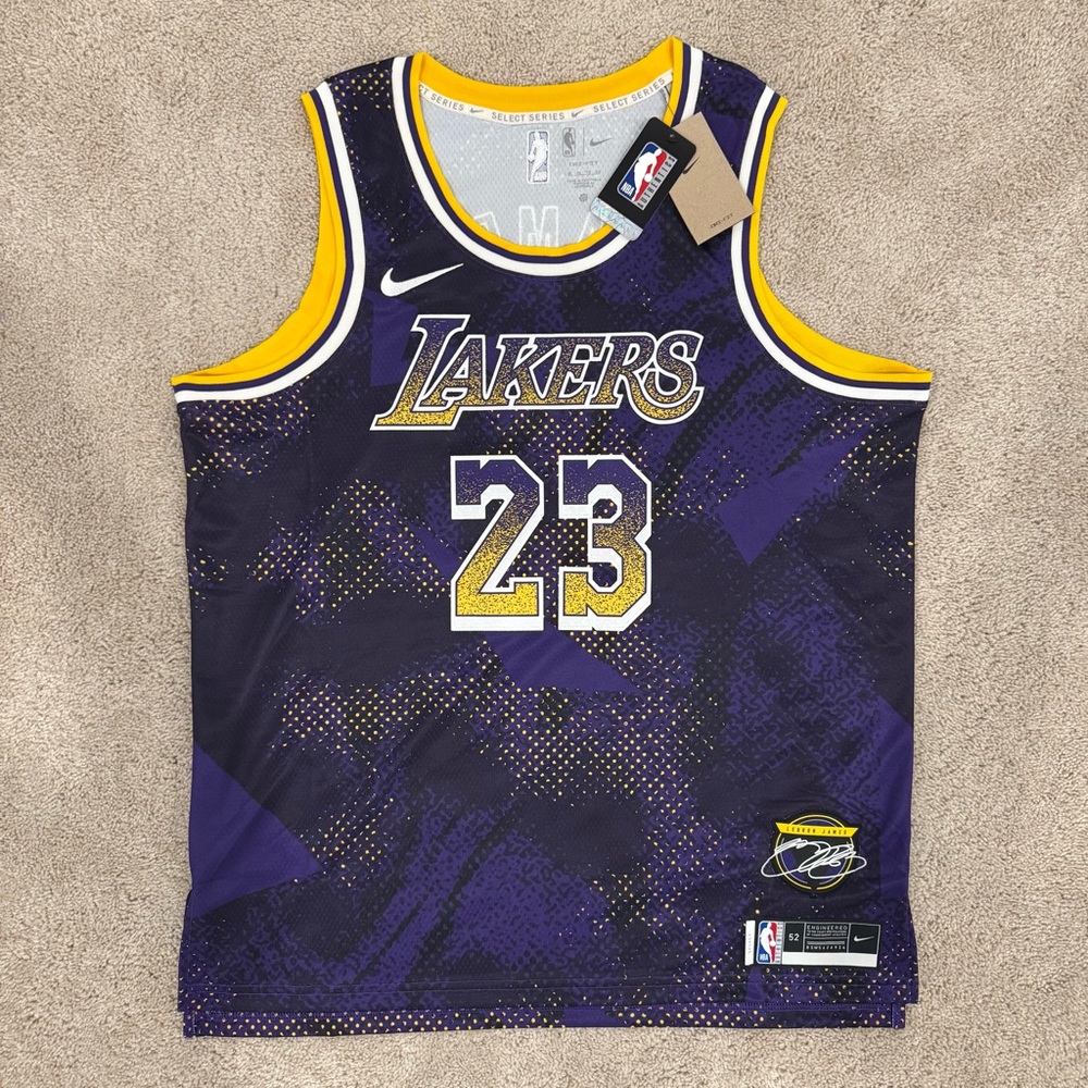 LeBron James Los Angeles Lakers 2025/26 Select Series Nike Jersey Men’s Sz XL